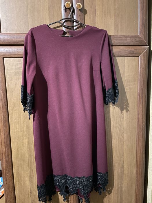 Продам дві сукні