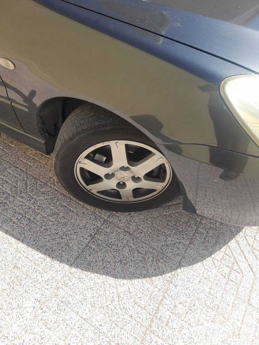 Mitsubishi Lancer 1.3