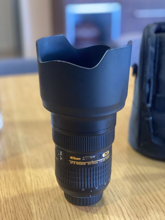 Обʼєктив репортажний Nikon 24-70 Nikor