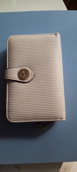 Portfel biało kremowy damski