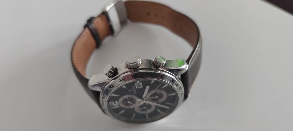 Продам годинник FESTINA