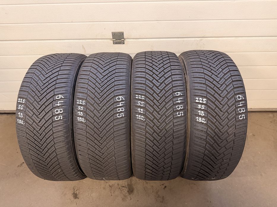 Opony wielosezonowe Continental 225/55/18 98V
