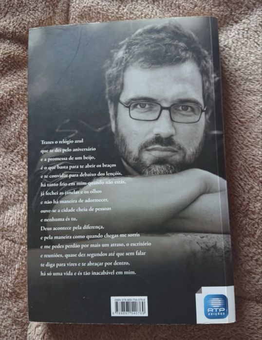 Various books €5 each, plus shipping costs via ctt editorial64584567858435123