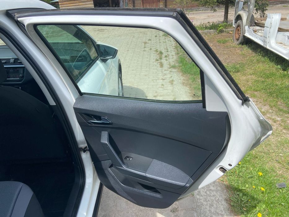 Автомобіль seat arona