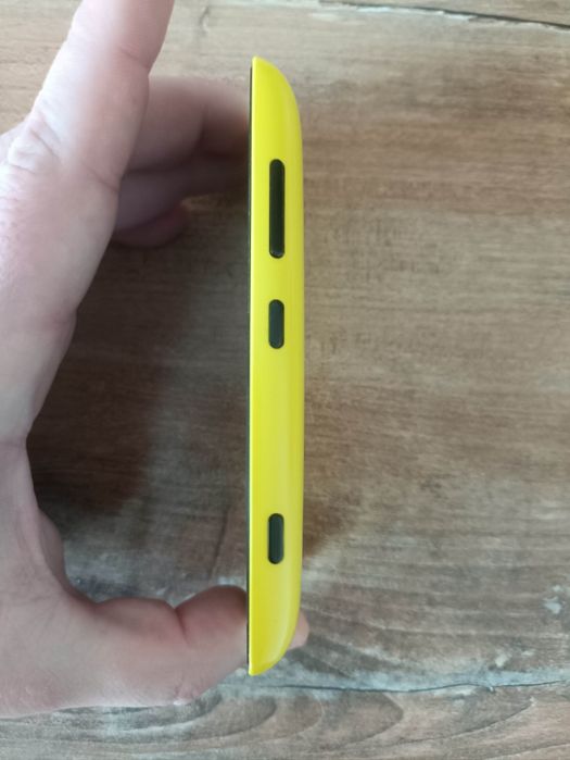 Nokia Lumia 520 під заміну кнопки включення