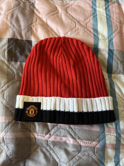Шапка Manchester united