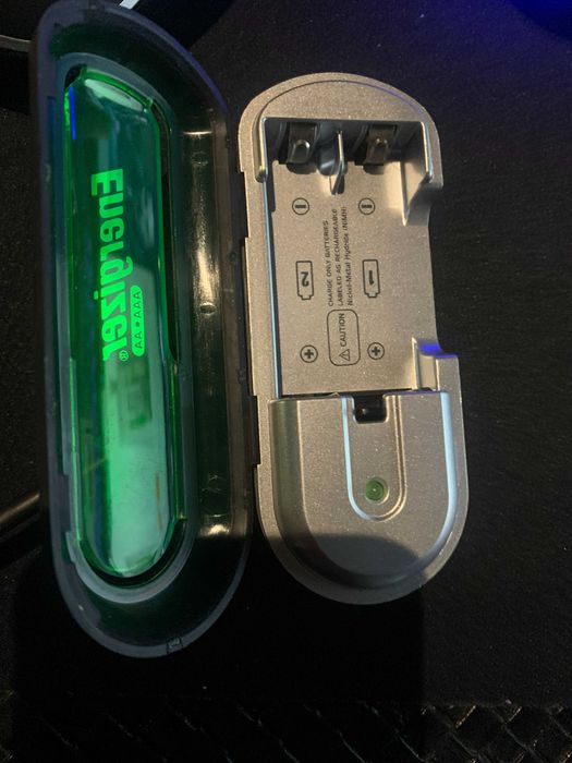 Ładowarka Energizer Mini AA AAA