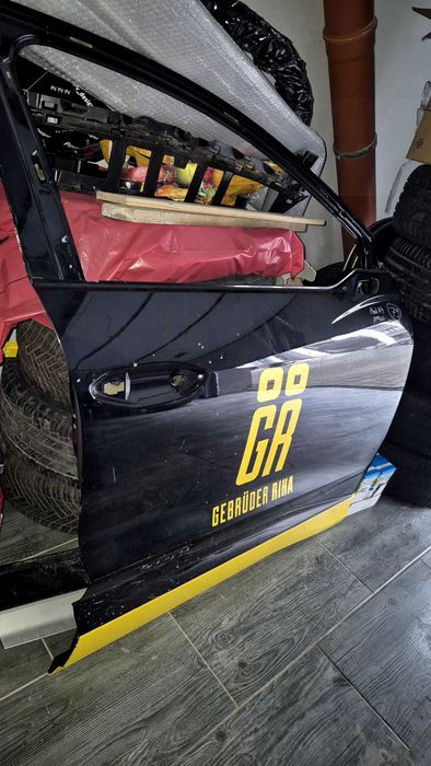 Audi Q4 etron двері+