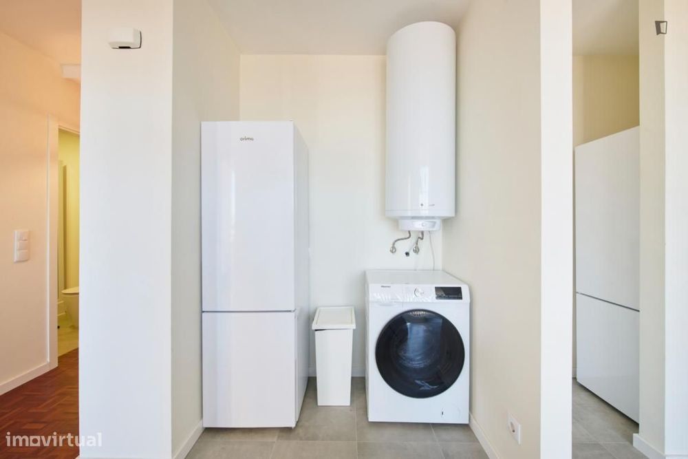 Quarto - localizado em Picoas Lisbon