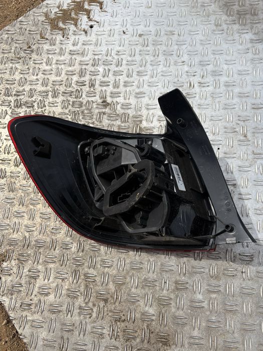 Dacia Sandero II lampa prawa tylna