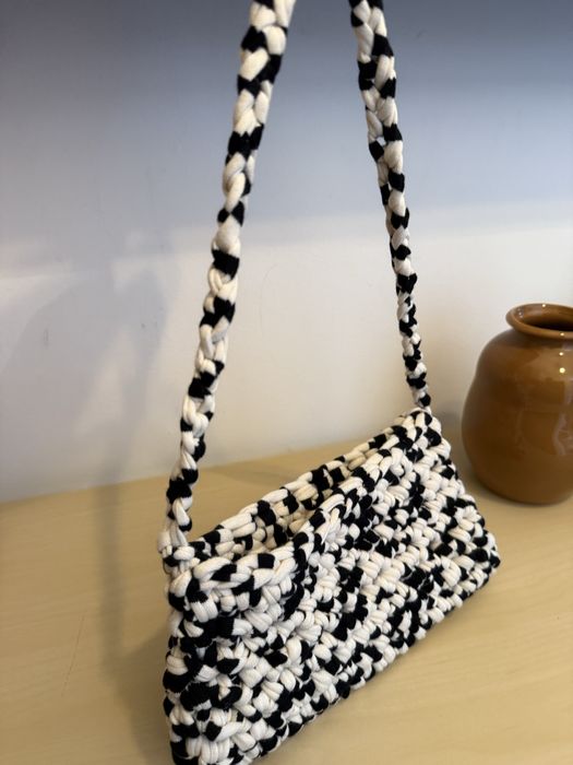 Mala de crochet nova