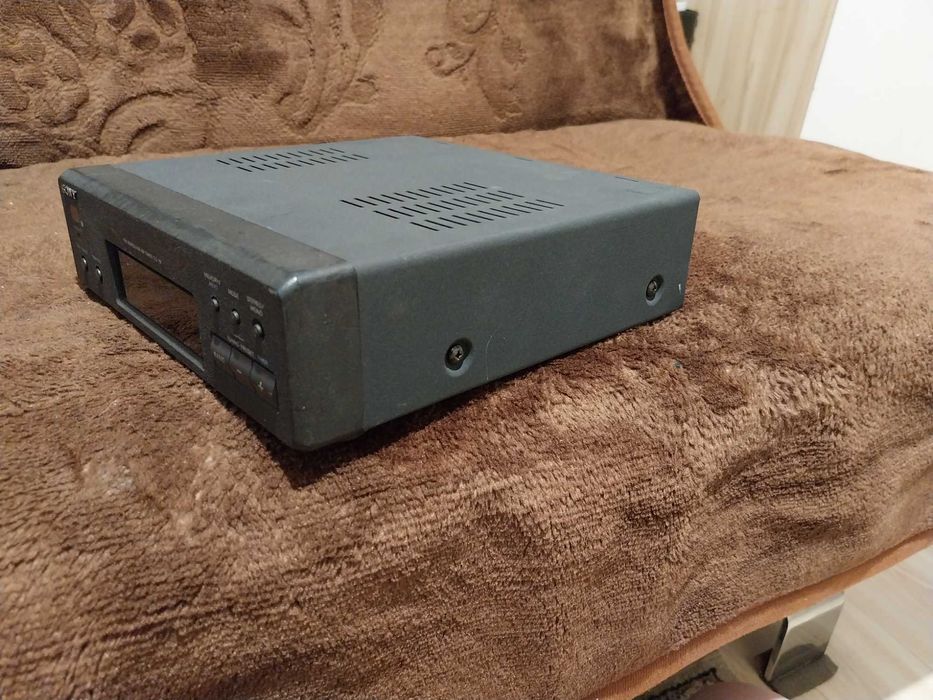 Tuner Sony ST-H3600 do wieży mini