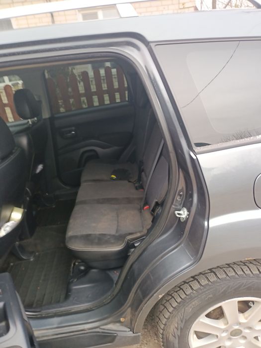 Ситроен с кроссер. Дизель 2.2. Повний привід