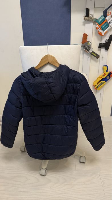 Демисезонная куртка на 10-11 лет