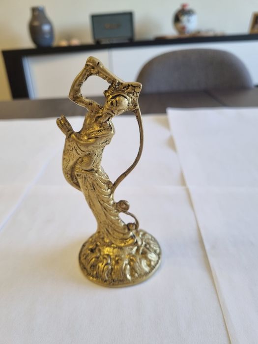 Estatueta indiana em estanho
