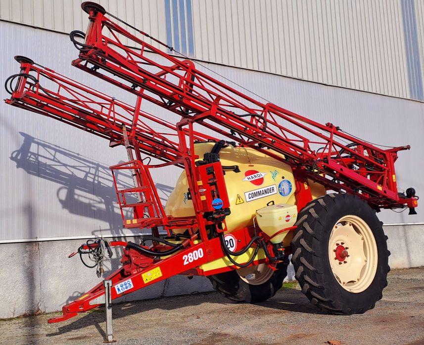 Opryskiwacz Hardi Commander Plus 21-24m 2600L