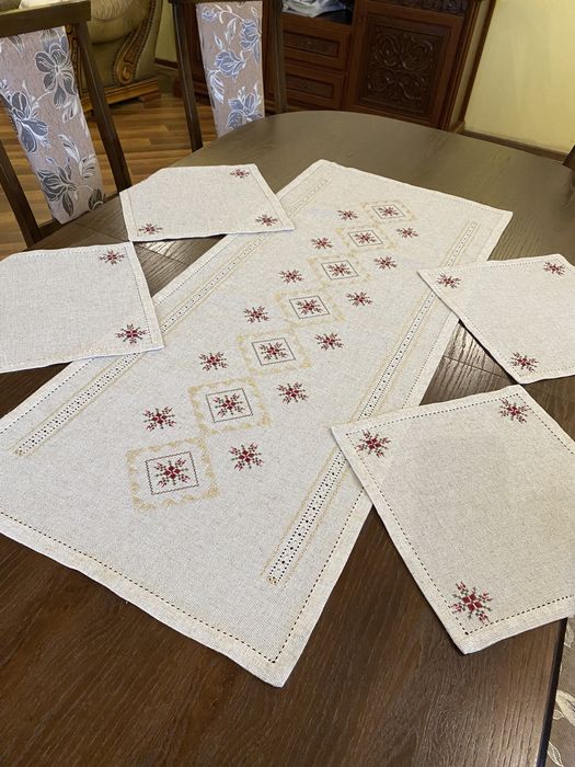 Вишита серветка, раннер, доріжка (ручна робота)