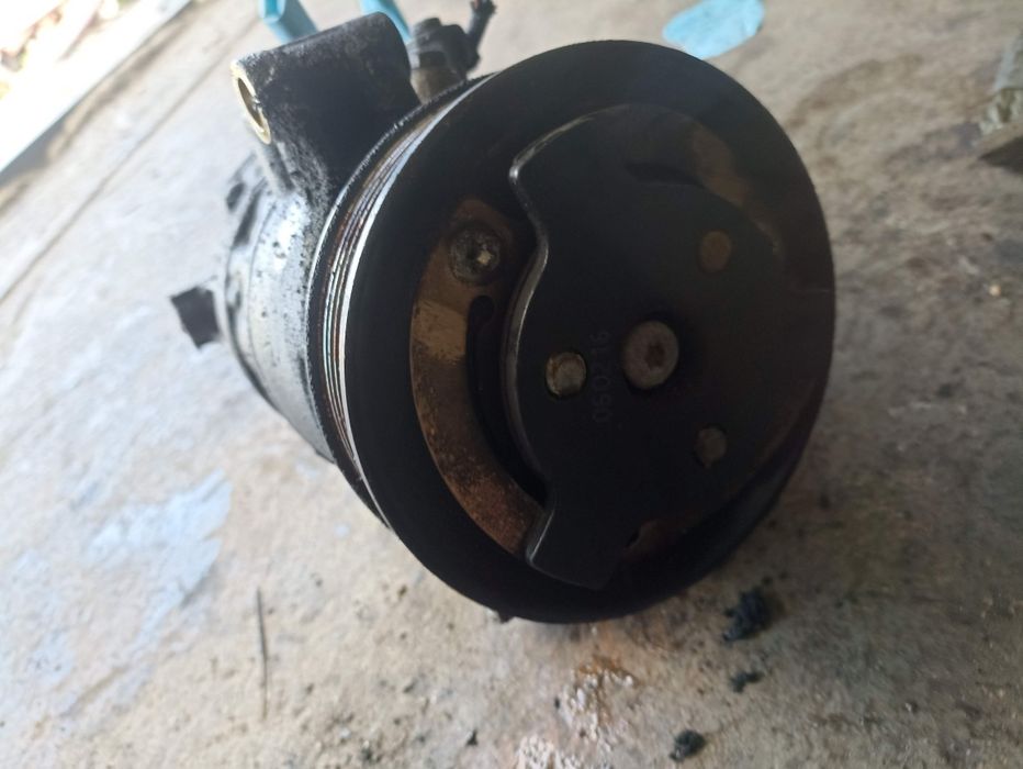 N46b20b kompresor klimatyzacji BMW e90 E91 2.0