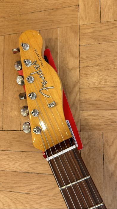 Новий Fender Vintera ’60s Telecaster Modified Lake Placid Blue