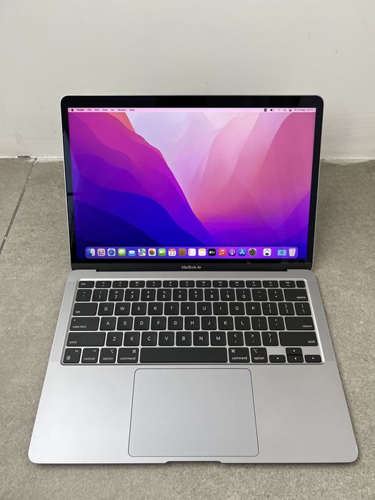620$ MacBook Air 13" 2020 Z1240 M1 / 16 GB / 256gb SSD