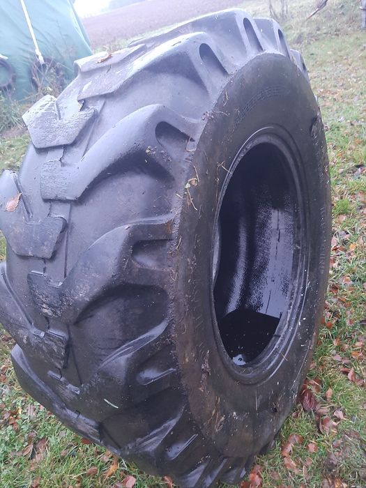 Opona  budowlana 16.9 r 24