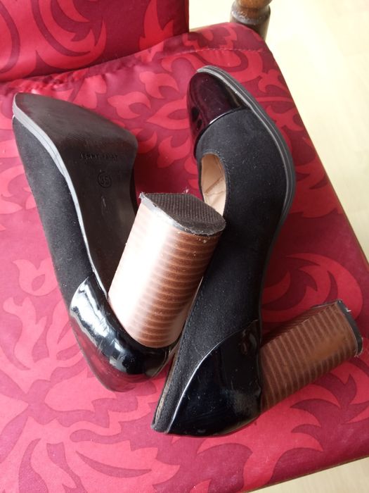 Buty na klocku 35 - 36 dł wkł 23.5
