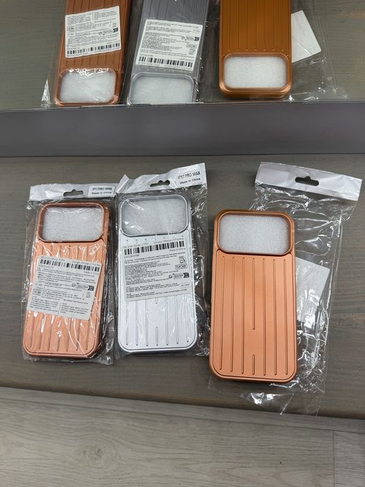 Нові чохли iphone 17 pro max rimova