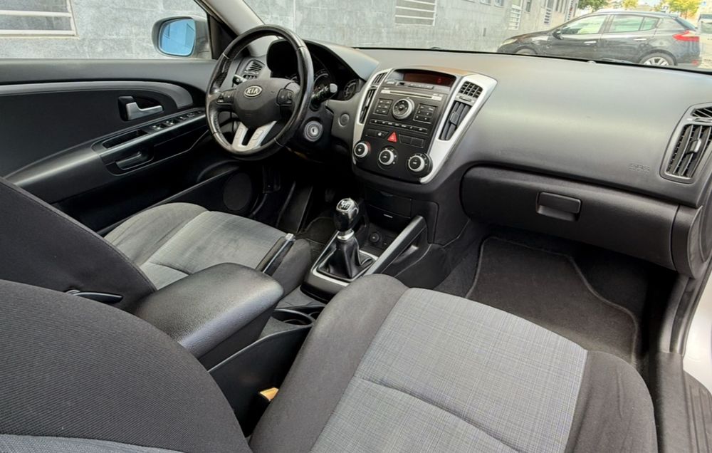Kia Ceed 1.6 CRDi EcoDynamics 2010 / Excelente Estado