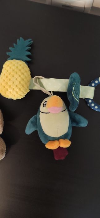 Brinquedos de bebé para pendurar