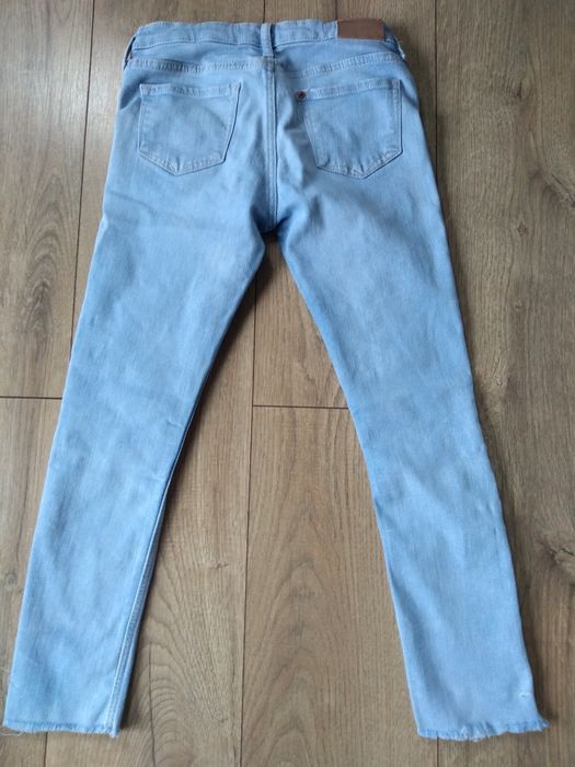 Spodnie dżinsy HM 128