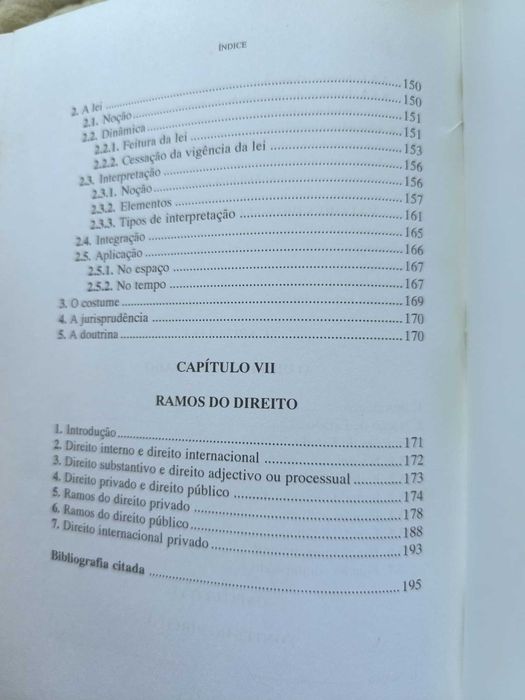 Livro "Noções Elementares de Direito" de Pedro Eiró
