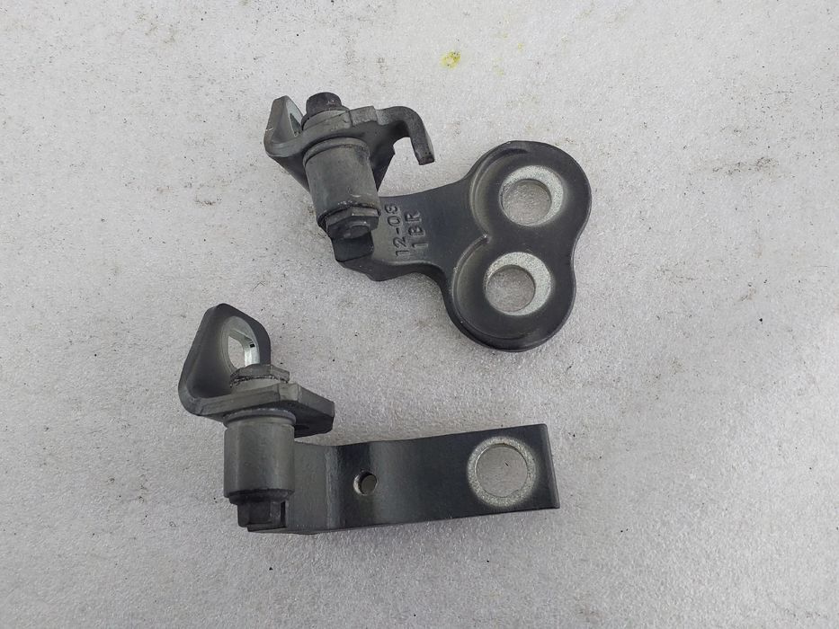 Dobradiça porta frente direita FORD Grand C-Max (DXA/CB7, DXA/CEU)