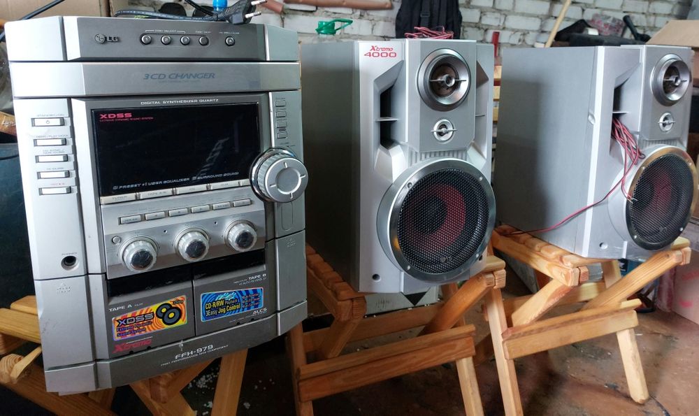 Продам музыкальный центр и колонки,колонки акустические, муз центр