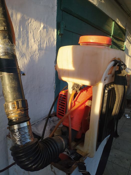 Продам мото оприскувач