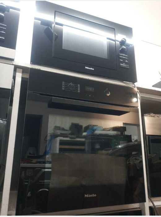 Духова шафа духовка мікрохвильова піч СВЧ мікрохвильовка Miele
