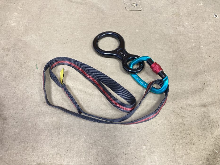 Восьмерка карабин