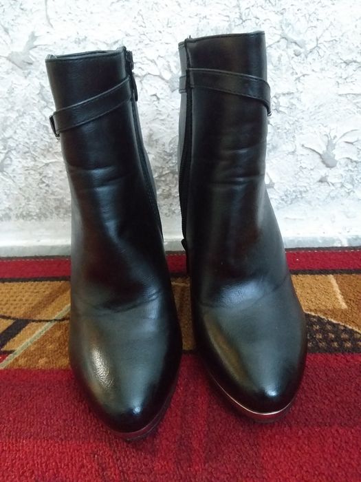 Ботильйони ,шкіра