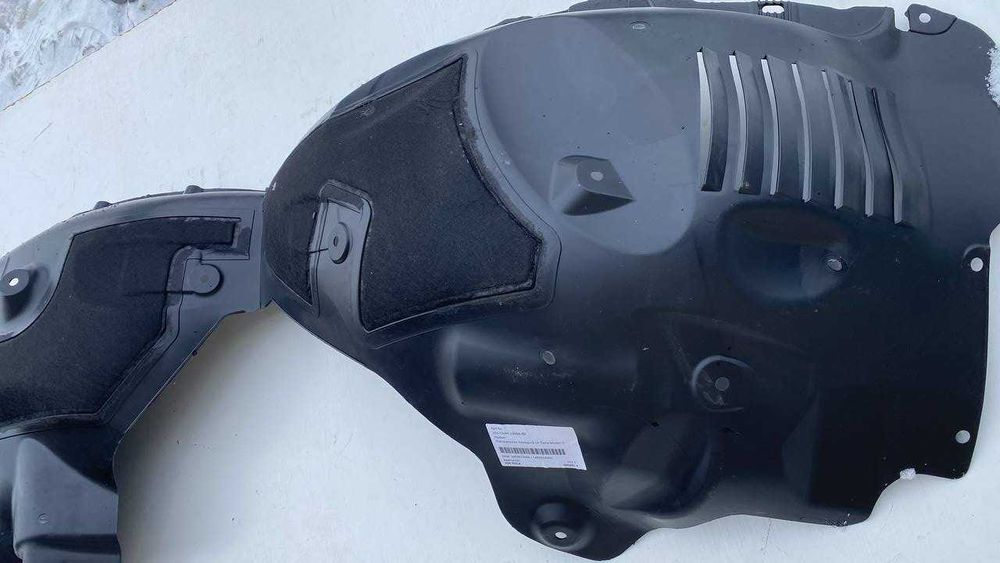Подкрылок передний Tesla Model Y LH/RH 492613-00-A, 1492614-00-A