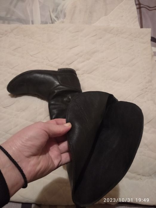 Чоботи жіночі шкіряні