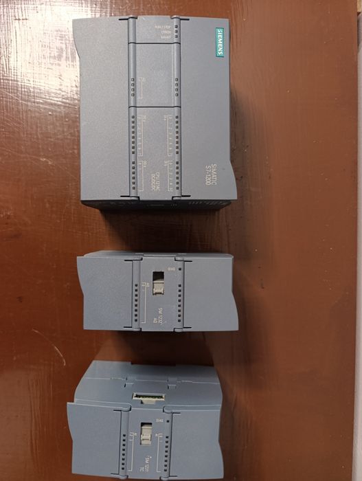 Sterownik Siemens simatic s7-1200 CPU 1214C DC/DC/DC + moduły SM 1232 AQ 1231 TC