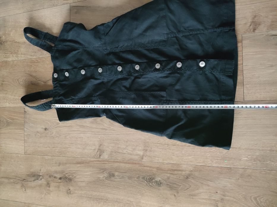 Sukienka jeansowa w stylu 90s