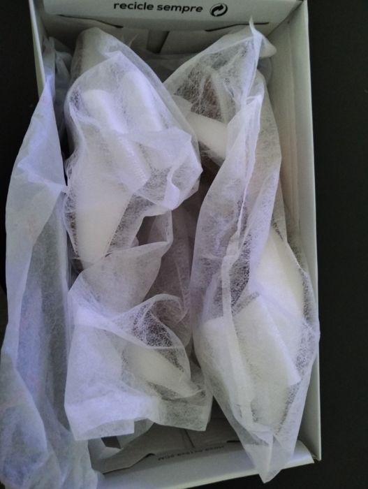 Sapato de salto branco