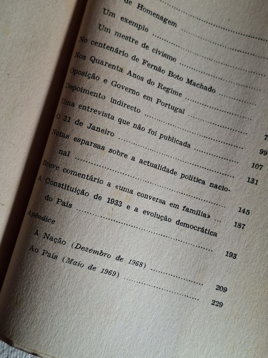 Três livros de Mário Soares por 17 euros