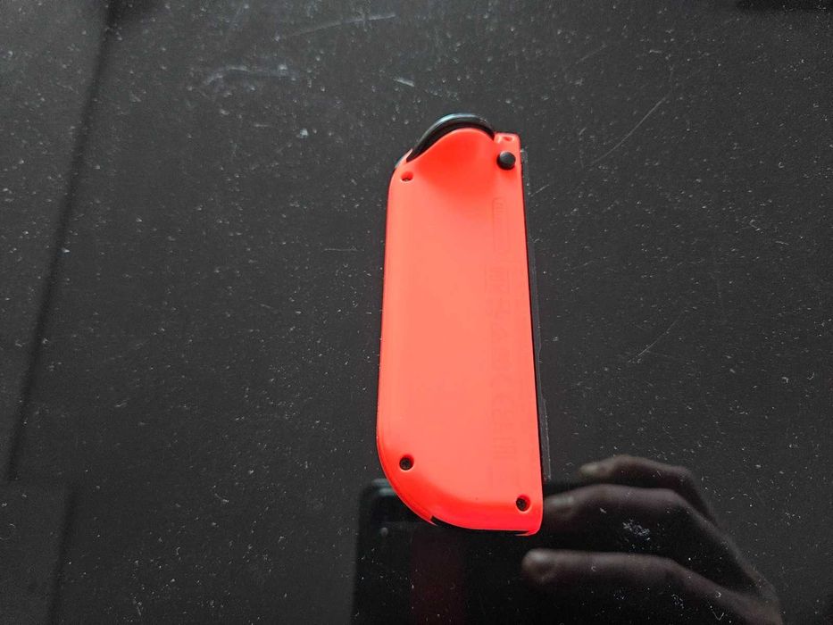 Joycon Nintendo Switch czerwony oryginalny prawy
