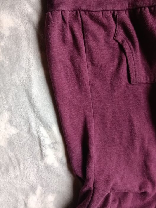 Bluza zasuwana z kapturem rozmiar S firmy Terranova