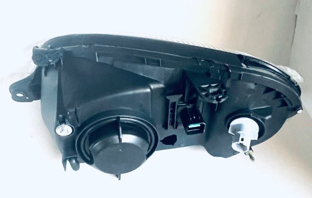 Фара  ланос, сенс левая-правая под электрокорректор черная