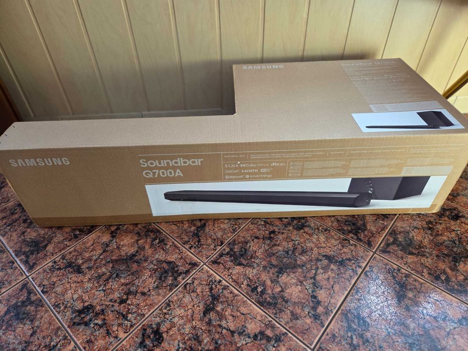 Soundbar Samsung Q700A + tylne głośniki