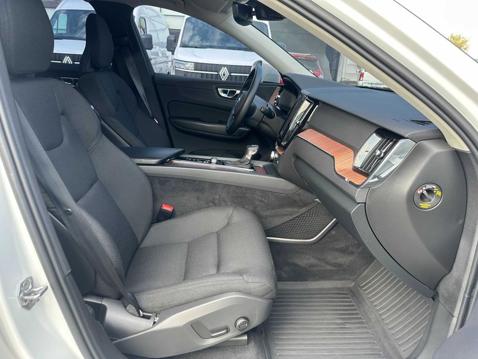 Volvo XC60 Momentum