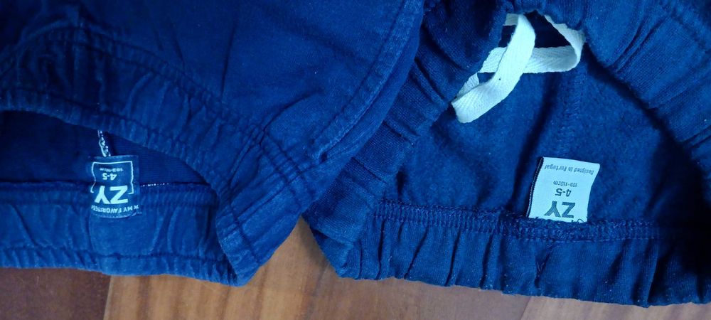 Conjunto de 4 calças de treino para criança - 4/5 anos