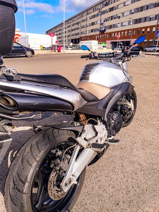 Suzuki GSR 600 '09
